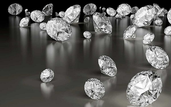 Trong Phong thủy – kim cương có ý nghĩa gì?